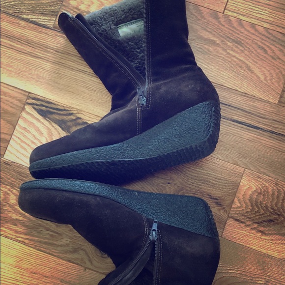 La Canadienne Suede and wool boots - Picture 2 of 4